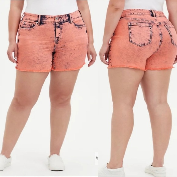 Torrid | Acid Wash Denim Shorts - Picture 1 of 9